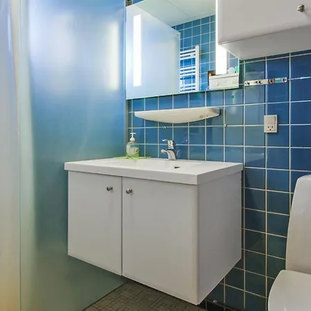 Ehmi - 500m From The Sea By Interhome *